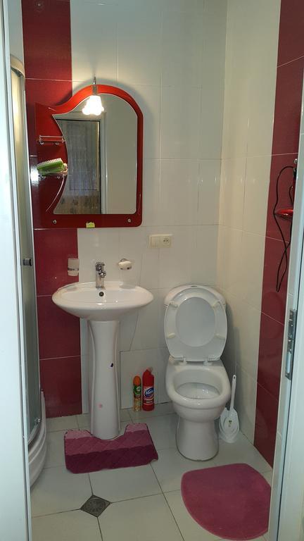 Apartment On Rustaveli Avenue Tiflis Habitación foto